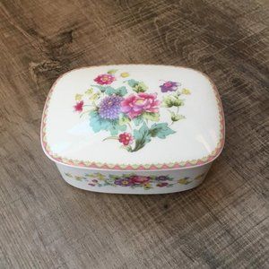 Mikasa Bone China Cheshire Floral Box  With Lid